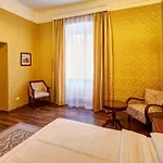 Lviv Apartments *