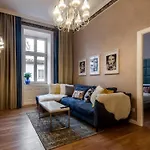 Apartament Lviv Apartments *