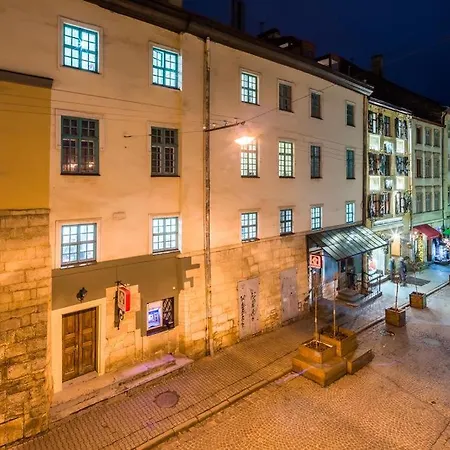 شقة Lviv Apartments إلفيف